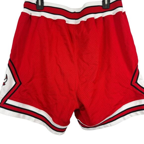 Vintage 90s NBA Chicago Bulls Champion Pro Cut Game Shorts sz 38 Red USA Made - Picture 14 of 16